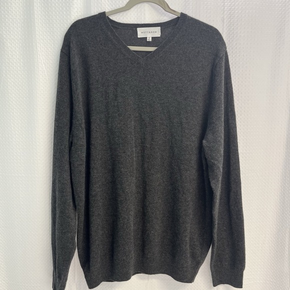 Mott & Bow Other - Mott & Bow Men's 100% Cashmere Charcoal Gray V Neck Sweater XXL Classic‎